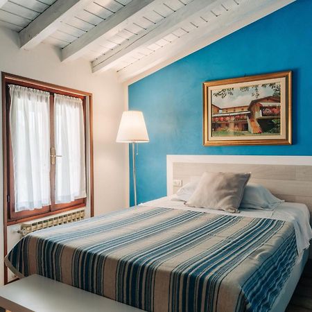 Hotel Colomber Gardone Riviera Exterior photo