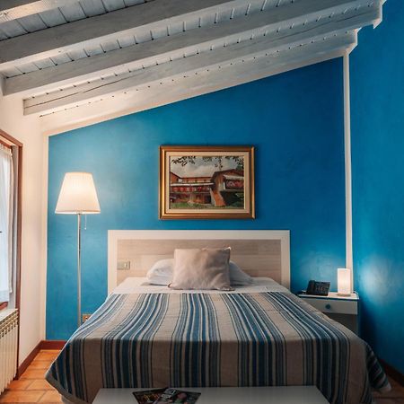 Hotel Colomber Gardone Riviera Exterior photo