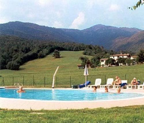 Hotel Colomber Gardone Riviera Exterior photo
