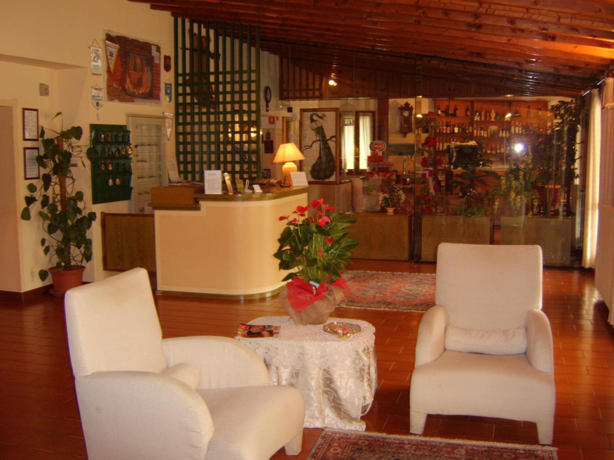 Hotel Colomber Gardone Riviera Exterior photo