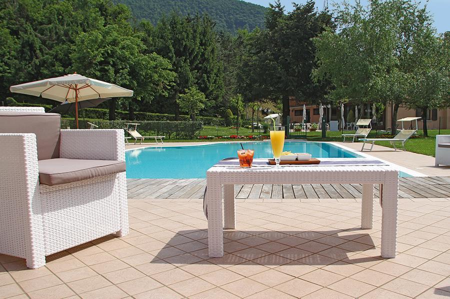 Hotel Colomber Gardone Riviera Exterior photo